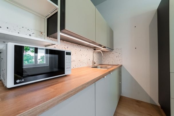 Pronájem bytu 1+kk 20 m² - Photo 1