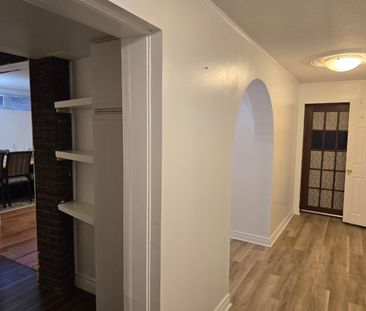 For Lease - 53 Caines Avenue, Toronto, Ontario - Photo 4