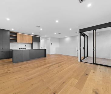 BONDI ROAD BEAUTY - Photo 1