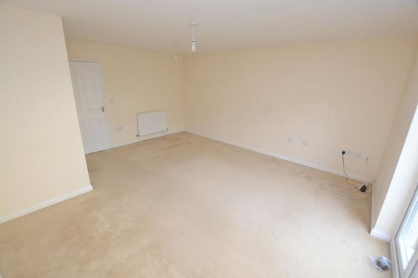 4 bedroom terraced house to rent - Photo 1