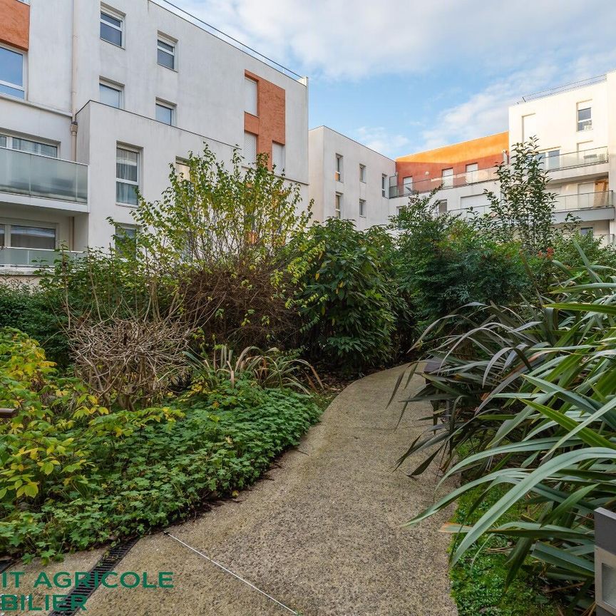 location Appartement T3 DE 67.9m² À CACHAN - Photo 1