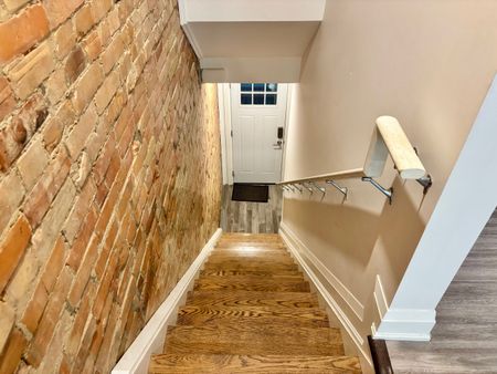 For Lease - 340 Howland Avenue, Toronto, Ontario - Photo 4