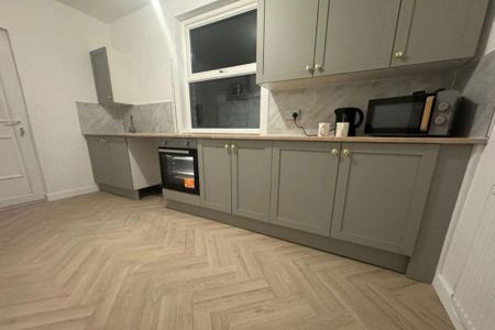 3 bedroom house to rent - Photo 2