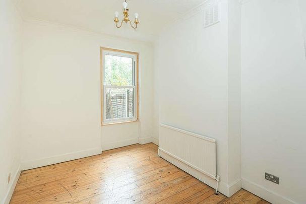 Kitson Road, London, SE5 - Photo 1