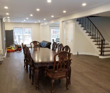 For Lease - Main 2 Barker Court, Markham, Ontario - Photo 2
