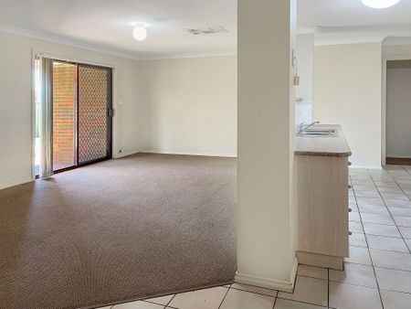 Charming Family Home in Prime Dubbo Location - Photo 2