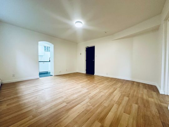 For Lease - 5 High Park Boulevard Unit# A1, Toronto, Ontario - Photo 1