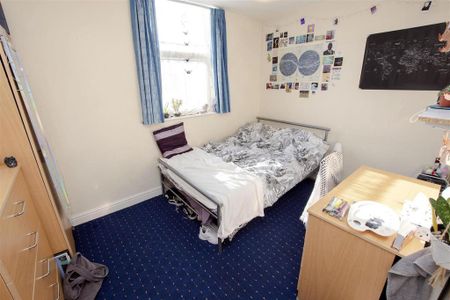 6 bedroom house to rent - Photo 3