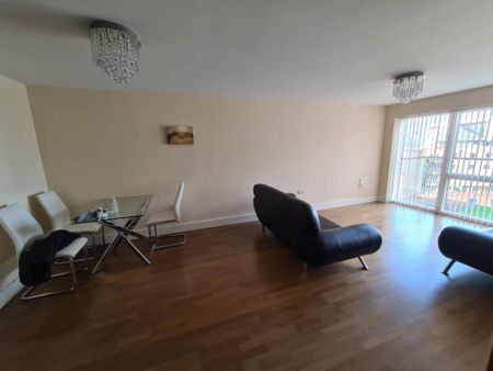 Price £1,200 pcm - Available Now - Furnished - Photo 4