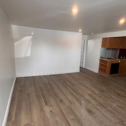 À louer dès maintenant – Grand 3 ½ entièrement rénové – 850 $/mois - Photo 3