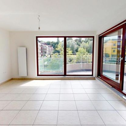 Appartement te huur - Photo 1