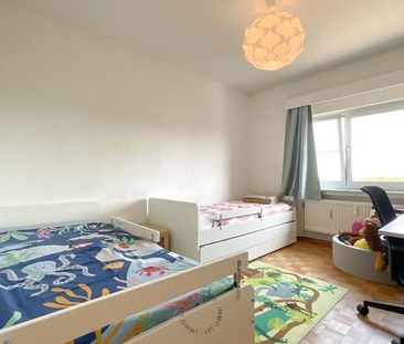 Prachtig gelegen appartement met zicht over groen Linkeroever met p... - Foto 1
