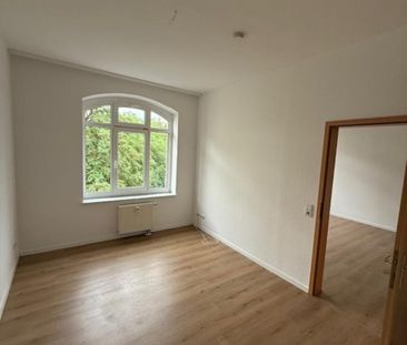 wunderschöne sonnige Wohnung mit Balkon und Stellplatz - Foto 1