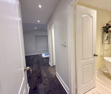 For Lease - 7328 Cork Tree Row, Mississauga, Ontario - Photo 2