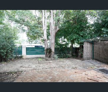 4 Lancaster Drive, Marsfield, NSW 2122 - Photo 6