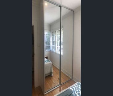 Family Home in Warradale - Photo 4