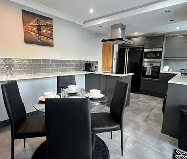 3 bedroom semi-detached house to rent - Photo 5