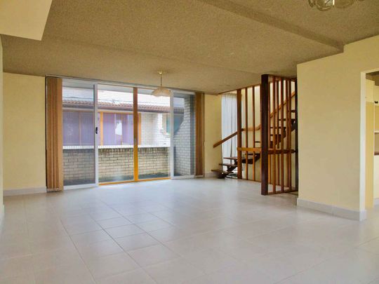 TWO BEDROOM TOWNHOUSE - Photo 1