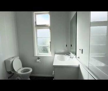 Spacious and Tidy - Photo 2