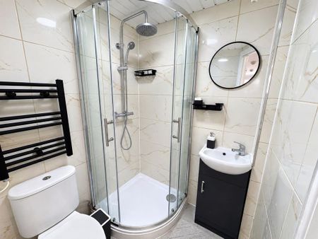 1 bedroom house of multiple occupation to rent - Photo 5