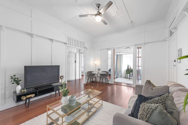 Art Deco Dream! - Photo 1