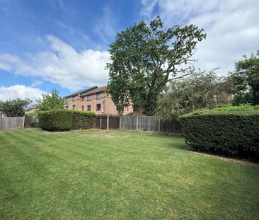Chasewood Avenue, ENFIELD - Photo 2