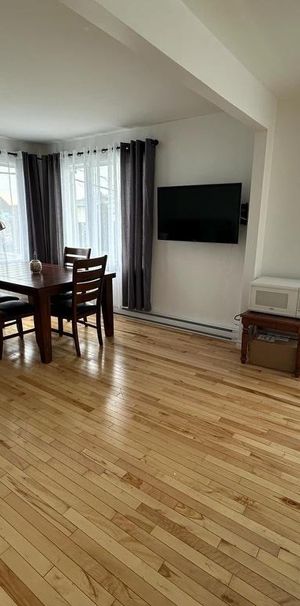 Logement 4 1/2 ( tout inclus) dispo 1ier février - Photo 1