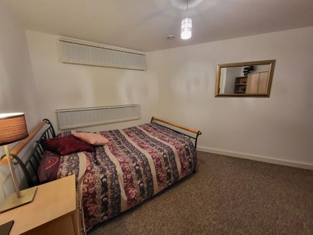 2 bedroom apartment to rent - Photo 4