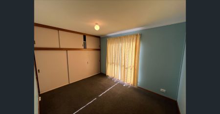 Three Bedroom Home Just Waiting For You! - Photo 2