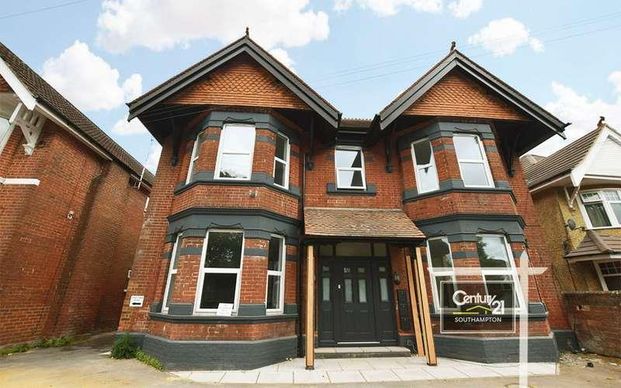 |ref: |, Portsmouth Road, Southampton, SO19 - Photo 1