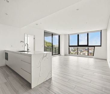 Stylish Two-Bedroom Apartment | Prime Gosford Location - Photo 4