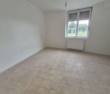Location Appartement 4 pièces 81m² CAUDRY 59540 - Photo 1