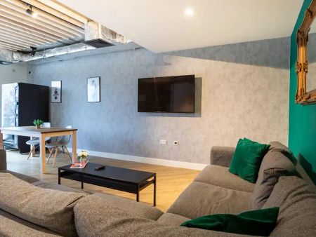 Premier Studio - Photo 2