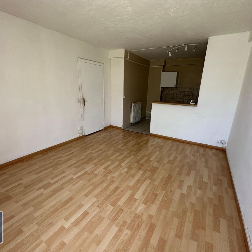 Location Appartement 2 pièces 37m² CHATEAUROUX 36000 - Photo 1