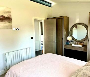 Maidenhead Road, Windsor, SL4 - Photo 4