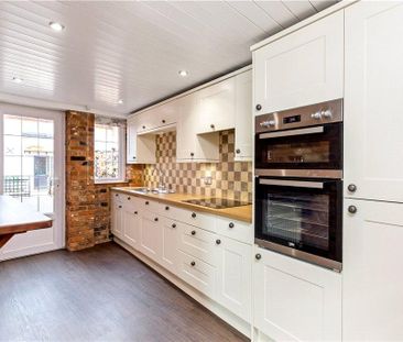 1 bedroom barn conversion to rent - Photo 2