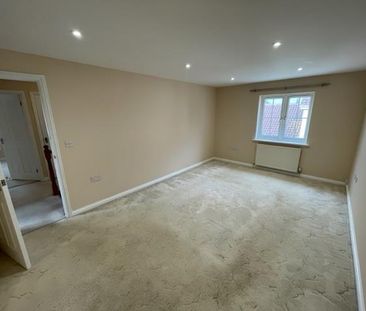 Kestrel Close, Scarning, DEREHAM - Photo 3