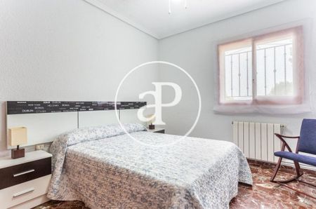 Luxury Villa for rent in Turís, Valencia - Photo 5