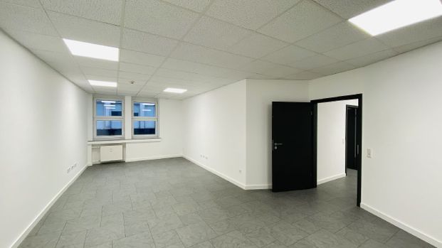 *PROVISIONSFREI* ca. 450  910 m² Büro-/Praxisflächen am Ostenhellweg zu vermieten! - Photo 1