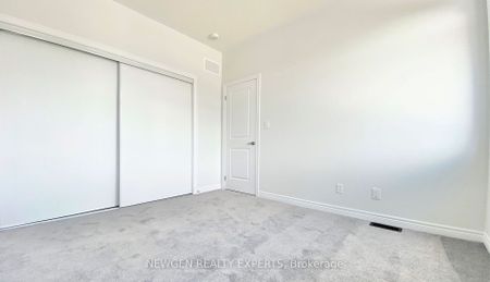 Detached Home For Lease | E8126678 - Photo 2