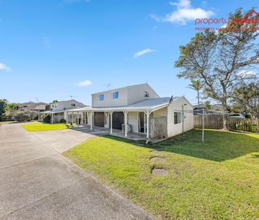 2-Bedroom Duplex – Coastal Living Made Easy! - Photo 3