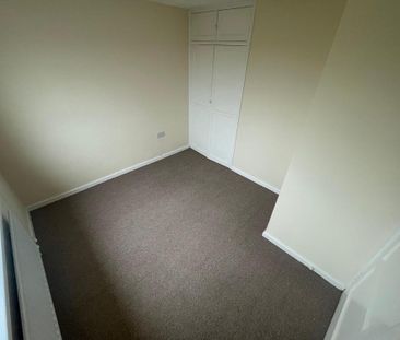 2 bedroom semi-detached house to rent - Photo 3