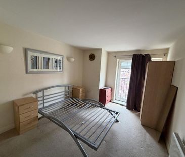 Egremont Court, Warrington, Warrington, WA4 - Photo 2