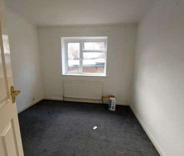 2 bedroom maisonette to rent - Photo 4