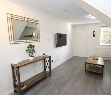 St. Georges Drive, NG2 - Photo 1