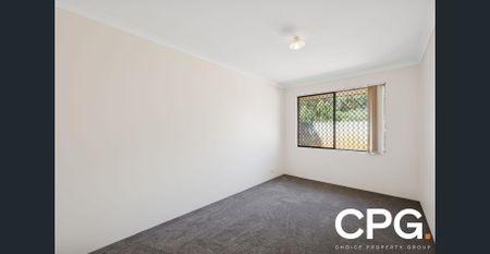 Property Updated - Freshly Painted & New Carpets - Photo 5