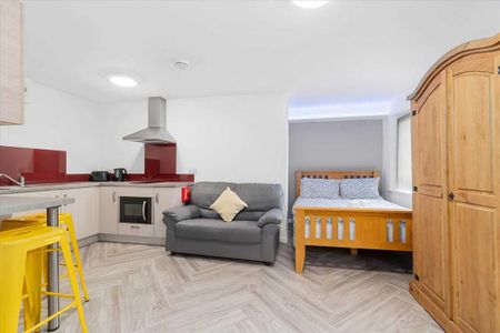 Studio to rent - Photo 2