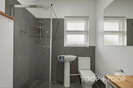 Early Release Opportunity - Exclusive One Bedroom Apartment - Photo 4