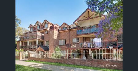 2 Bedroom Spacious Unit - Photo 4