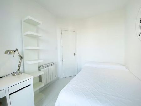 Glorieta Embajadores, Madrid, Community of Madrid 28012 - Photo 5